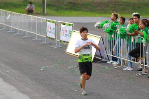 BIB: 1825
                            <button type="button" onclick="openModal(3531177)" class="btn btn-primary btn-sm float-right btn-popup" data-toggle="modal" data-target=".modal-high-quality">
                        <i class="fas fa-shopping-cart"></i> Add to Cart
                    </button>
                                            <button type="button" onclick="isThisMe(3531177, true)" class="btn btn-success btn-sm float-right btn-popup btn-isme hidden" data-toggle="tooltip" data-placement="bottom" title="นี่คือรูปของคุณใช่ไหม คลิกที่นี่เพื่อเอาเข้าอัลบั้ม">
                        <i class="fas fa-plus"></i> Add to album
                    </button>
                    <button type="button" onclick="isThisMe(3531177, false)" class="btn btn-warning btn-sm float-right btn-popup btn-isnotme hidden">
                        <i class="fas fa-ban"></i> Remove from album
                    </button>